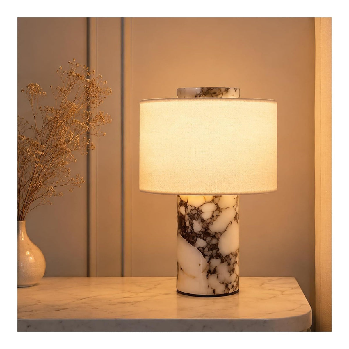 Solution lumineuse Noir et Blanc au dessin sobre en format lampe de table 3000 K