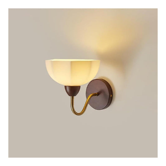Eclairage Ambre contemporain en version applique murale 60 W