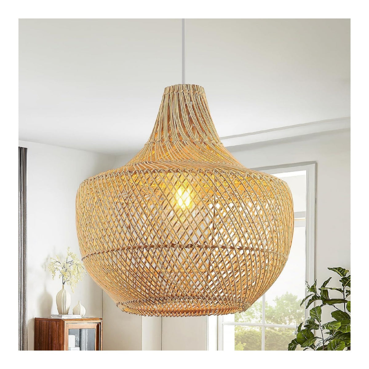 Suspension Ambre et Rouge a presence elegante et lumiere agreable 60W E27